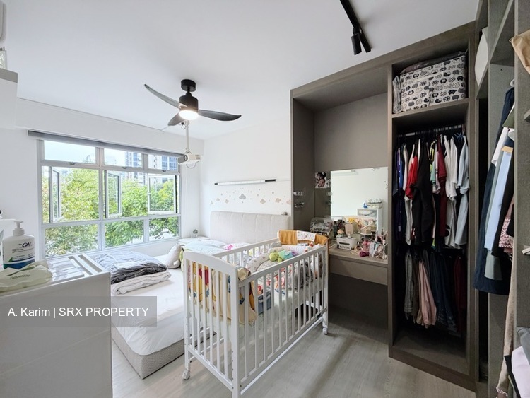 Blk 874B Tampines Greenflora (Tampines), HDB 5 Rooms #563196381